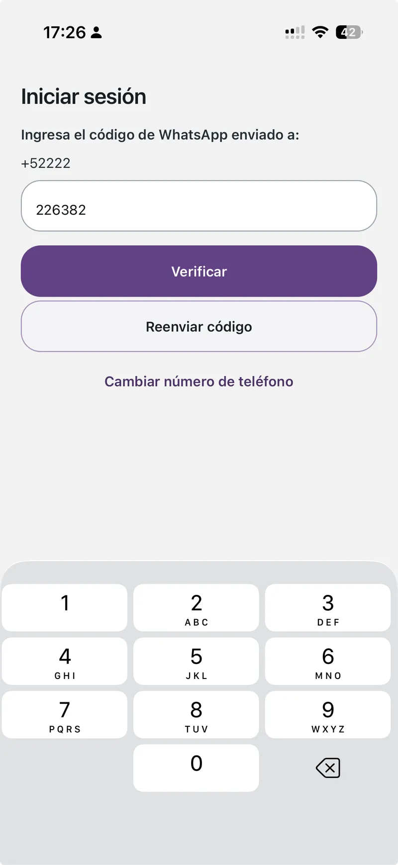 Verification code entry screen in the Moradas mobile app